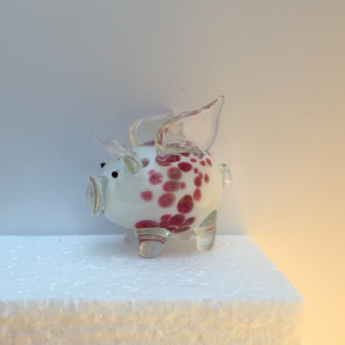 flying-pigs-glass-decoration-uk
